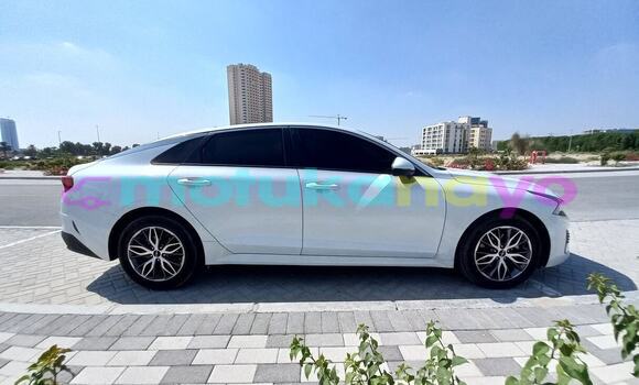 Buy Used Kia K5 White Car in Kinshasa in Kinshasa Buy Used Kia K5 White Car in Kinshasa in Kinshasa