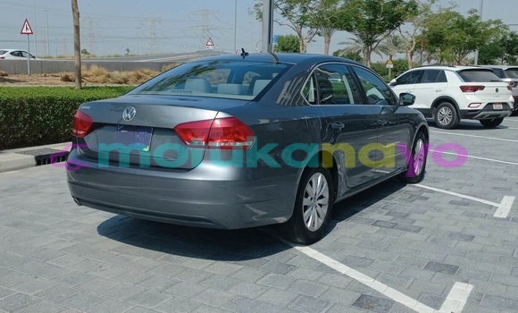 Buy Used Volkswagen Passat Blue Car in Kinshasa in Kinshasa Buy Used Volkswagen Passat Blue Car in Kinshasa in Kinshasa