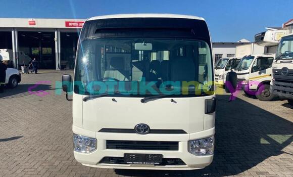 Buy Used Toyota Coaster White Car in Kinshasa in Kinshasa Buy Used Toyota Coaster White Car in Kinshasa in Kinshasa