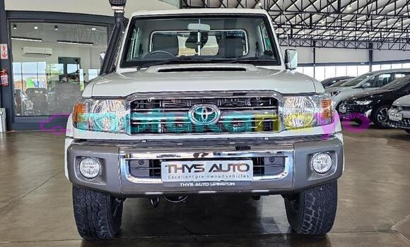 Buy Used Toyota Land Cruiser Other Car in Lubumbashi in Katanga Buy Used Toyota Land Cruiser Other Car in Lubumbashi in Katanga