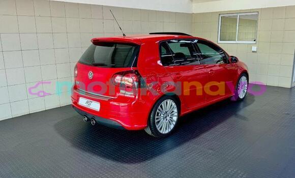 Buy Used Volkswagen Golf R32 Red Car in Kinshasa in Kinshasa Buy Used Volkswagen Golf R32 Red Car in Kinshasa in Kinshasa