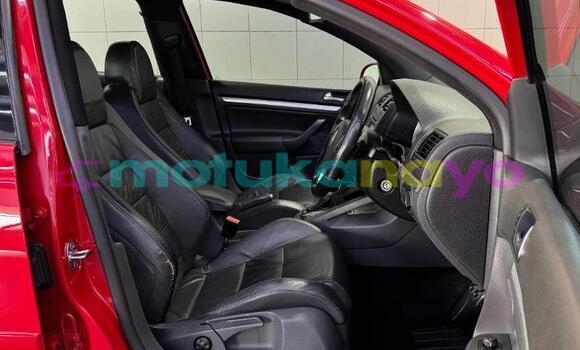 Buy Used Volkswagen Golf R32 Red Car in Kinshasa in Kinshasa Buy Used Volkswagen Golf R32 Red Car in Kinshasa in Kinshasa