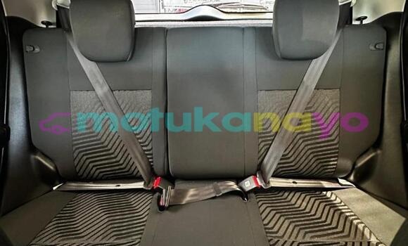 Buy Used Suzuki Swift Red Car in Kinshasa in Kinshasa Buy Used Suzuki Swift Red Car in Kinshasa in Kinshasa