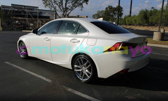 Buy Used Lexus IS White Car in Kinshasa in Kinshasa Buy Used Lexus IS White Car in Kinshasa in Kinshasa