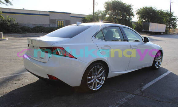 Buy Used Lexus IS White Car in Kinshasa in Kinshasa Buy Used Lexus IS White Car in Kinshasa in Kinshasa