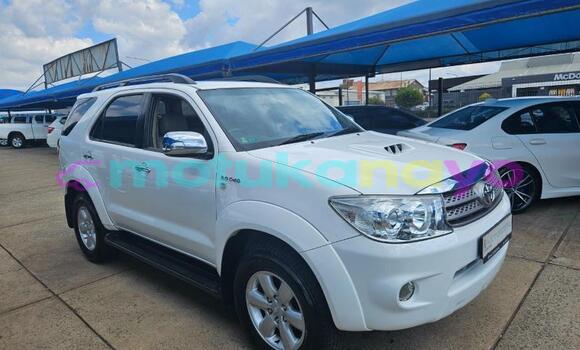 Acheter Occasion Voiture Toyota Hilux Blanc à Kinshasa, Kinshasa Acheter Occasion Voiture Toyota Hilux Blanc à Kinshasa, Kinshasa