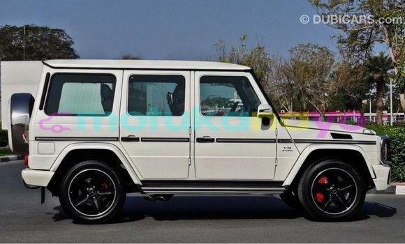 Acheter Import Voiture Mercedes-Benz 190 (W201) Blanc à Import - Dubai, Bandundu Acheter Import Voiture Mercedes-Benz 190 (W201) Blanc à Import - Dubai, Bandundu