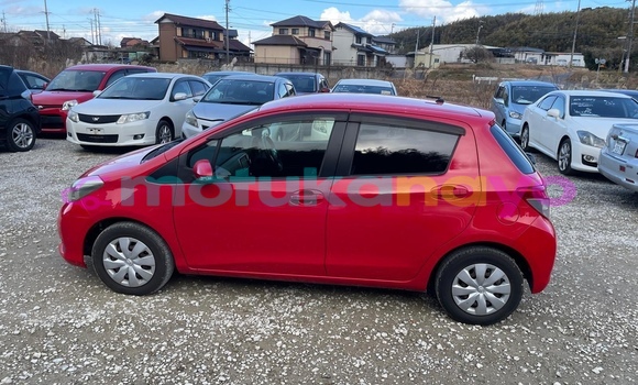 Buy Used Toyota Vitz Red Car in Kinshasa in Kinshasa Buy Used Toyota Vitz Red Car in Kinshasa in Kinshasa