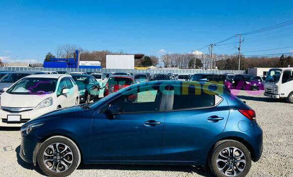 Buy Used Mazda Demio Blue Car in Kinshasa in Kinshasa Buy Used Mazda Demio Blue Car in Kinshasa in Kinshasa