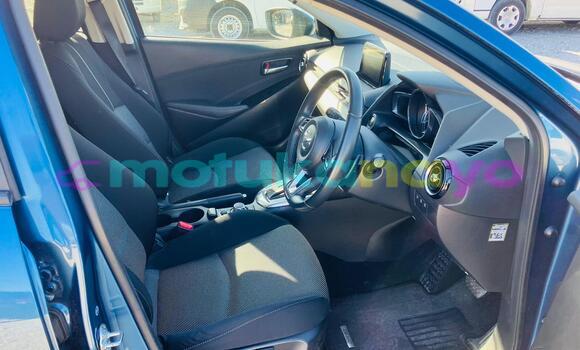 Buy Used Mazda Demio Blue Car in Kinshasa in Kinshasa Buy Used Mazda Demio Blue Car in Kinshasa in Kinshasa