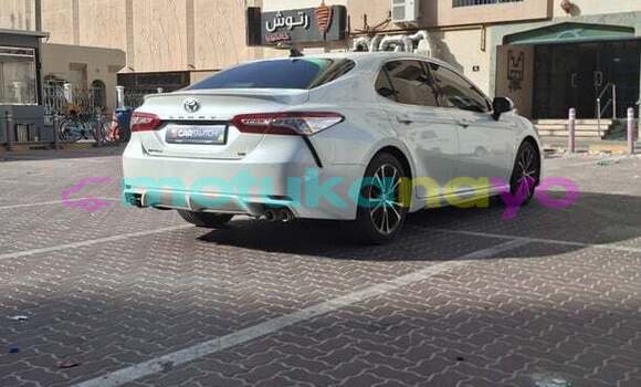 Buy Used Toyota Camry White Car in Kinshasa in Kinshasa Buy Used Toyota Camry White Car in Kinshasa in Kinshasa