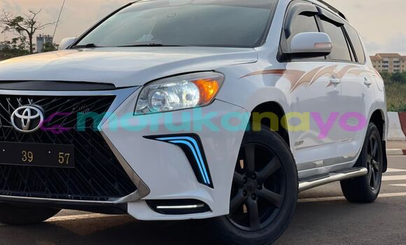 Buy Used Toyota RAV4 White Car in Kinshasa in Kinshasa Buy Used Toyota RAV4 White Car in Kinshasa in Kinshasa