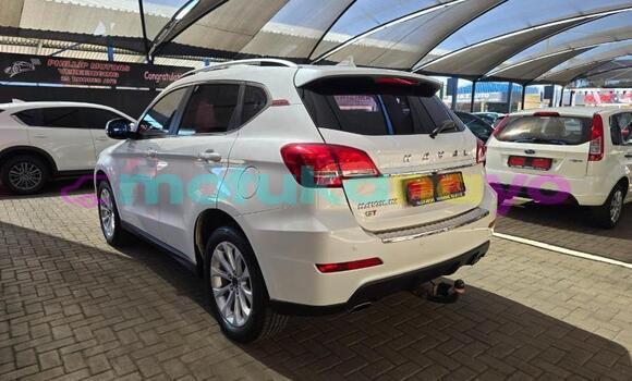 Buy Used Haval H2 White Car in Kinshasa in Kinshasa Buy Used Haval H2 White Car in Kinshasa in Kinshasa
