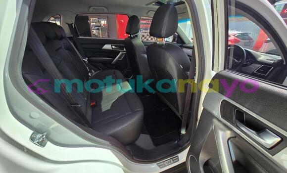 Buy Used Haval H2 White Car in Kinshasa in Kinshasa Buy Used Haval H2 White Car in Kinshasa in Kinshasa