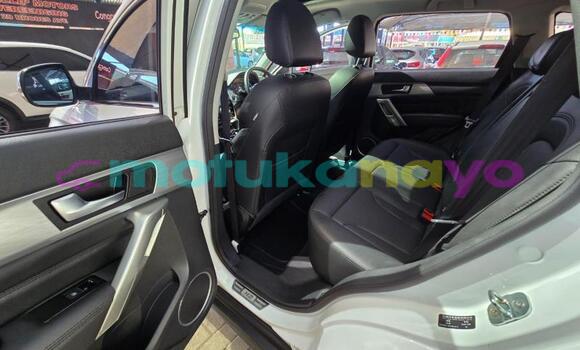 Buy Used Haval H2 White Car in Kinshasa in Kinshasa Buy Used Haval H2 White Car in Kinshasa in Kinshasa