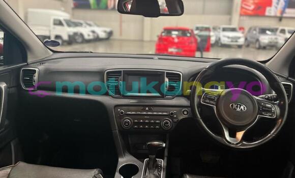 Buy Used Kia Sportage Red Car in Kinshasa in Kinshasa Buy Used Kia Sportage Red Car in Kinshasa in Kinshasa