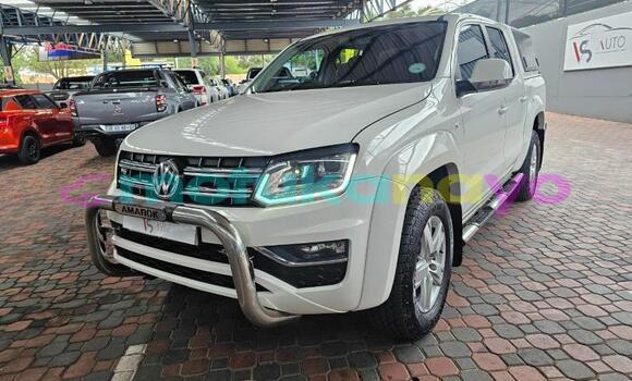 Buy Used Volkswagen Amarok White Car in Kinshasa in Kinshasa Buy Used Volkswagen Amarok White Car in Kinshasa in Kinshasa