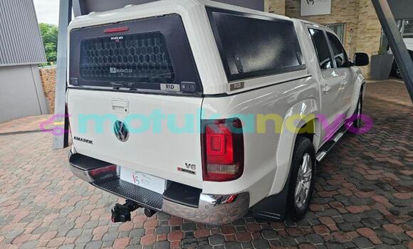 Buy Used Volkswagen Amarok White Car in Kinshasa in Kinshasa Buy Used Volkswagen Amarok White Car in Kinshasa in Kinshasa