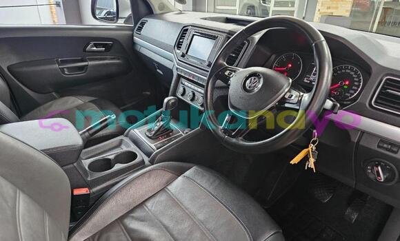Buy Used Volkswagen Amarok White Car in Kinshasa in Kinshasa Buy Used Volkswagen Amarok White Car in Kinshasa in Kinshasa