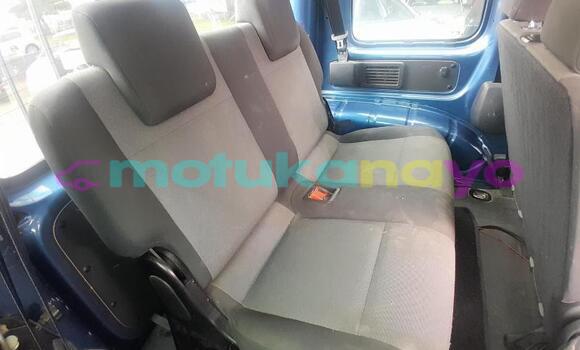 Buy Used Volkswagen Caddy Blue Car in Kinshasa in Kinshasa Buy Used Volkswagen Caddy Blue Car in Kinshasa in Kinshasa