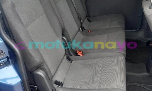 Buy Used Volkswagen Caddy Blue Car in Kinshasa in Kinshasa Buy Used Volkswagen Caddy Blue Car in Kinshasa in Kinshasa