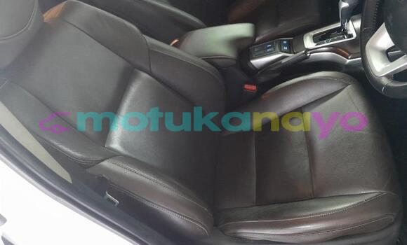 Buy Used Toyota Fortuner White Car in Kinshasa in Kinshasa Buy Used Toyota Fortuner White Car in Kinshasa in Kinshasa