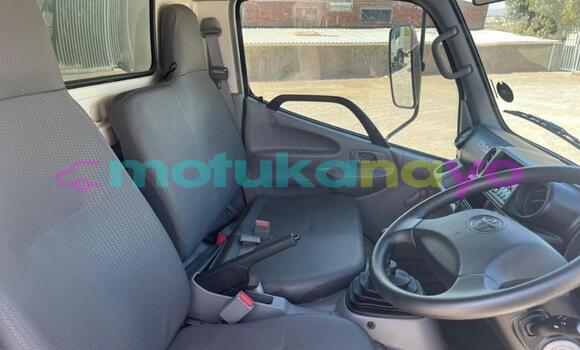 Buy Used Toyota Dyna White Truck in Lubumbashi in Katanga Buy Used Toyota Dyna White Truck in Lubumbashi in Katanga