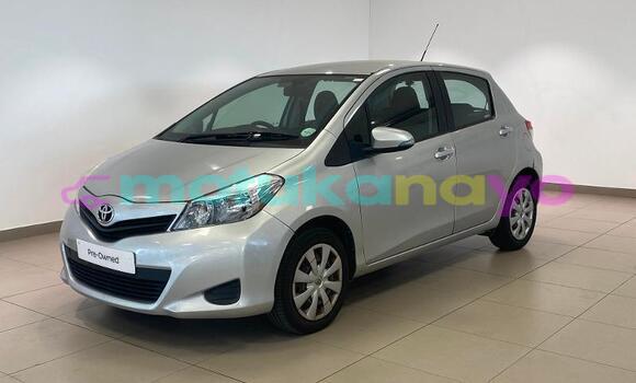 Buy Used Toyota Yaris Silver Car in Kinshasa in Kinshasa Buy Used Toyota Yaris Silver Car in Kinshasa in Kinshasa