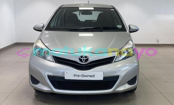 Buy Used Toyota Yaris Silver Car in Kinshasa in Kinshasa Buy Used Toyota Yaris Silver Car in Kinshasa in Kinshasa