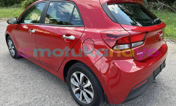 Acheter Occasion Voiture Kia Rio Rouge à Kinshasa, Kinshasa Acheter Occasion Voiture Kia Rio Rouge à Kinshasa, Kinshasa