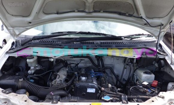 Buy Used Toyota Noah White Car in Kinshasa in Kinshasa Buy Used Toyota Noah White Car in Kinshasa in Kinshasa