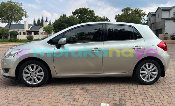 Buy Used Toyota Auris Brown Car in Kinshasa in Kinshasa Buy Used Toyota Auris Brown Car in Kinshasa in Kinshasa