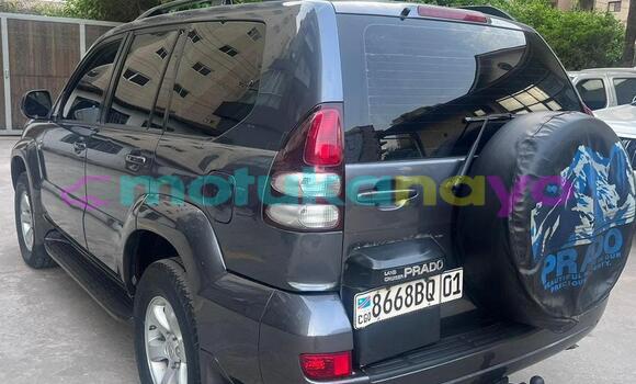 Acheter Occasion Voiture Toyota Prado Bleu à Kinshasa, Kinshasa Acheter Occasion Voiture Toyota Prado Bleu à Kinshasa, Kinshasa