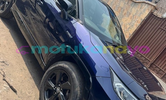 Acheter Occasion Voiture Toyota RAV 4 Bleu à Kinshasa, Kinshasa Acheter Occasion Voiture Toyota RAV 4 Bleu à Kinshasa, Kinshasa