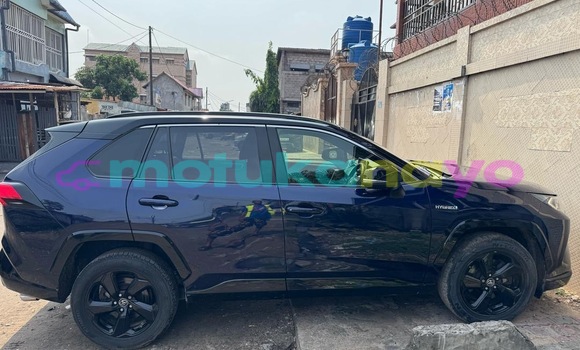 Acheter Occasion Voiture Toyota RAV 4 Bleu à Kinshasa, Kinshasa Acheter Occasion Voiture Toyota RAV 4 Bleu à Kinshasa, Kinshasa