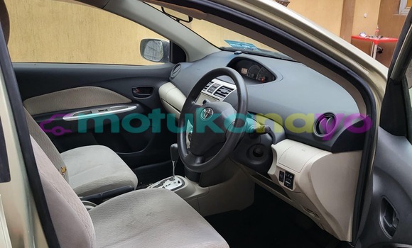 Acheter Occasion Voiture Toyota Belta Vert à Kinshasa, Kinshasa Acheter Occasion Voiture Toyota Belta Vert à Kinshasa, Kinshasa