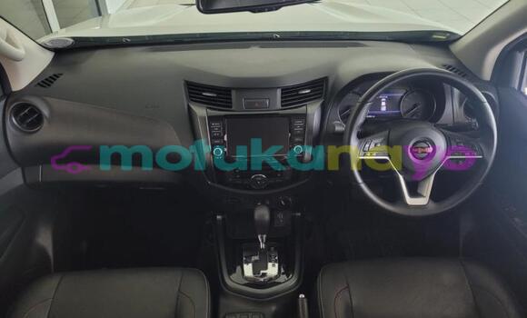 Buy Used Nissan Navara White Car in Kinshasa in Kinshasa Buy Used Nissan Navara White Car in Kinshasa in Kinshasa