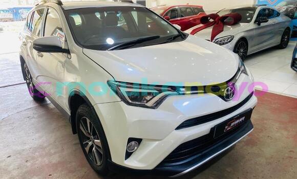 Buy Used Toyota RAV 4 White Car in Kinshasa in Kinshasa Buy Used Toyota RAV 4 White Car in Kinshasa in Kinshasa