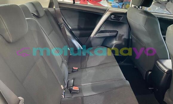 Buy Used Toyota RAV 4 White Car in Kinshasa in Kinshasa Buy Used Toyota RAV 4 White Car in Kinshasa in Kinshasa