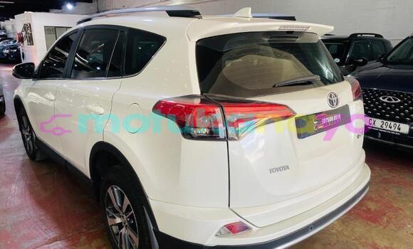 Buy Used Toyota RAV 4 White Car in Kinshasa in Kinshasa Buy Used Toyota RAV 4 White Car in Kinshasa in Kinshasa