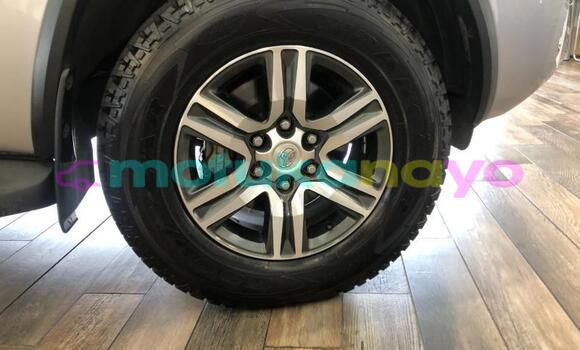 Buy Used Toyota Fortuner Brown Car in Kinshasa in Kinshasa Buy Used Toyota Fortuner Brown Car in Kinshasa in Kinshasa