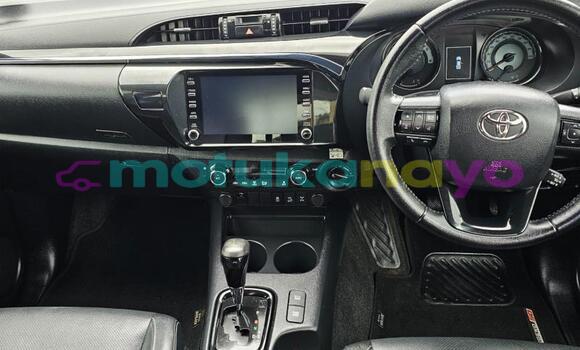 Buy Used Toyota Hilux Blue Car in Kinshasa in Kinshasa Buy Used Toyota Hilux Blue Car in Kinshasa in Kinshasa