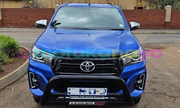 Buy Used Toyota Hilux Blue Car in Kinshasa in Kinshasa Buy Used Toyota Hilux Blue Car in Kinshasa in Kinshasa