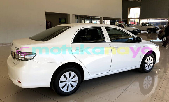 Buy Used Toyota Corolla White Car in Kinshasa in Kinshasa Buy Used Toyota Corolla White Car in Kinshasa in Kinshasa