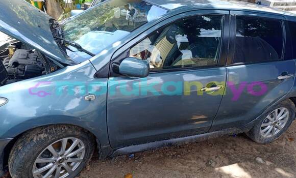 Buy Used Toyota Ist Blue Car in Kinshasa in Kinshasa Buy Used Toyota Ist Blue Car in Kinshasa in Kinshasa