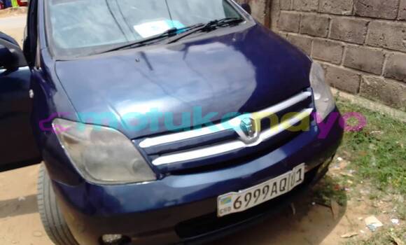 Buy Used Toyota Ist Black Car in Kinshasa in Kinshasa Buy Used Toyota Ist Black Car in Kinshasa in Kinshasa
