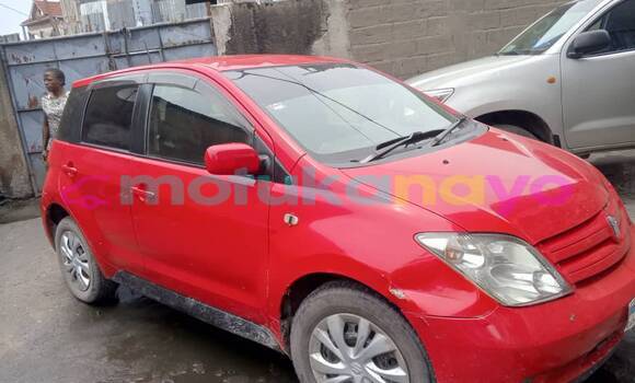 Buy Used Toyota Vitz Red Car in Kinshasa in Kinshasa Buy Used Toyota Vitz Red Car in Kinshasa in Kinshasa
