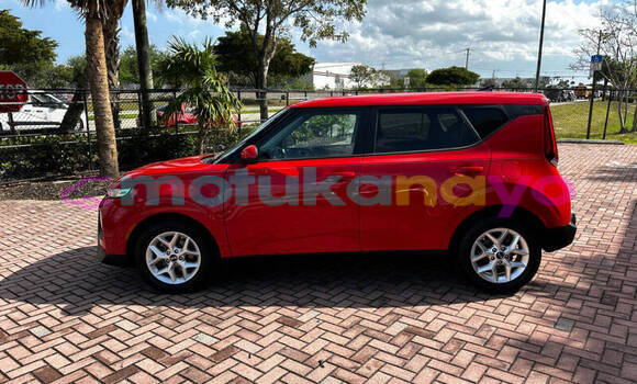 Buy Used Kia Soul Red Car in Kinshasa in Kinshasa Buy Used Kia Soul Red Car in Kinshasa in Kinshasa