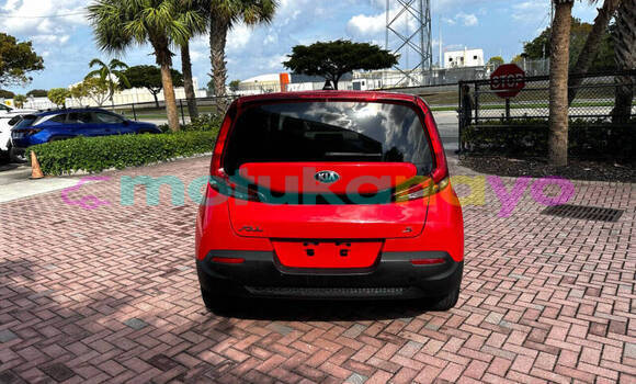 Buy Used Kia Soul Red Car in Kinshasa in Kinshasa Buy Used Kia Soul Red Car in Kinshasa in Kinshasa