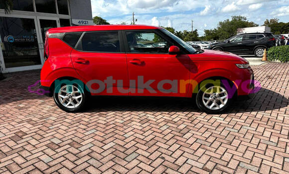 Buy Used Kia Soul Red Car in Kinshasa in Kinshasa Buy Used Kia Soul Red Car in Kinshasa in Kinshasa